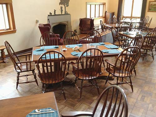 amish woodworking restaurant image